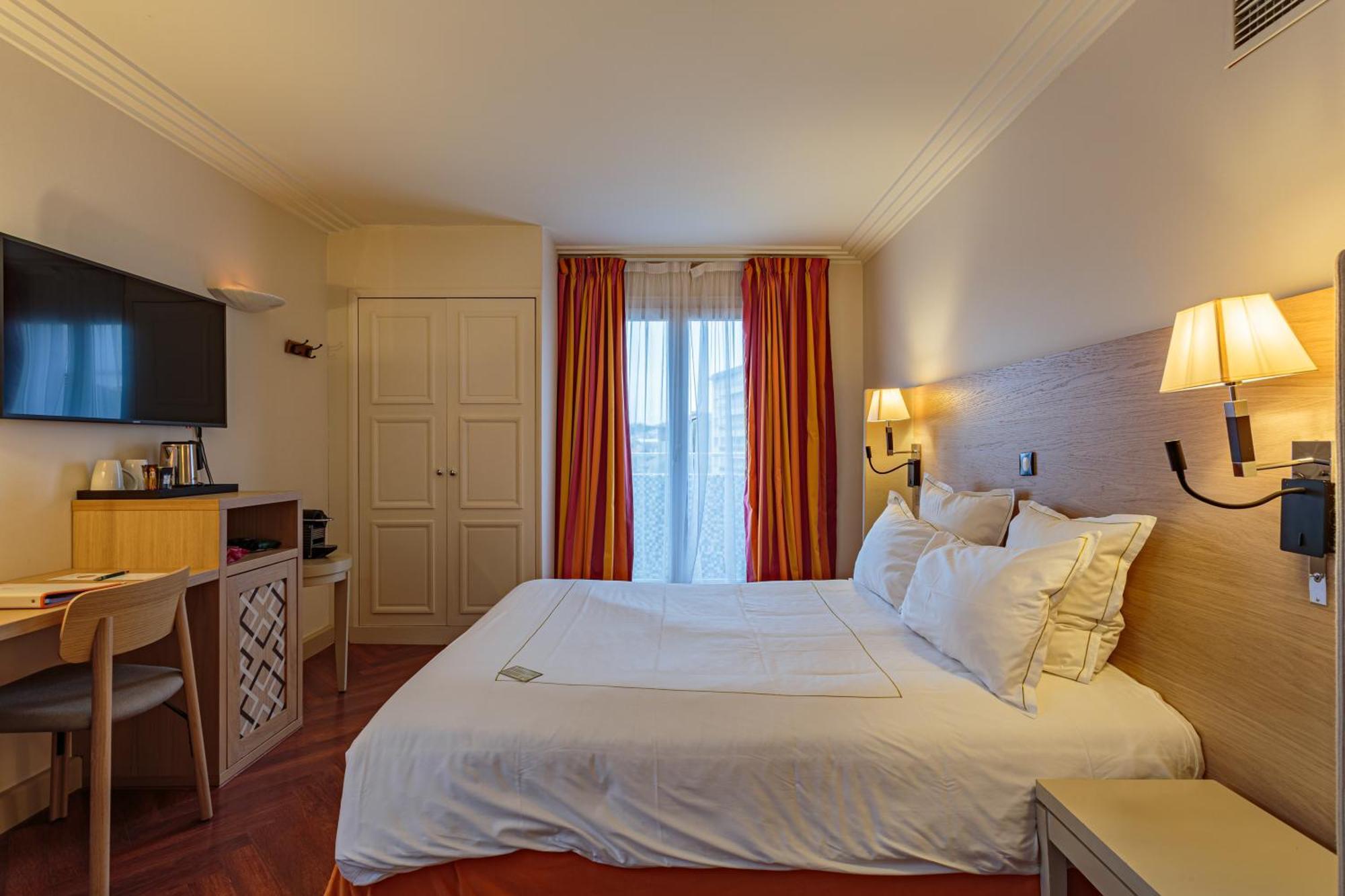 Grand Tonic & Nuxe Hotel 4*
